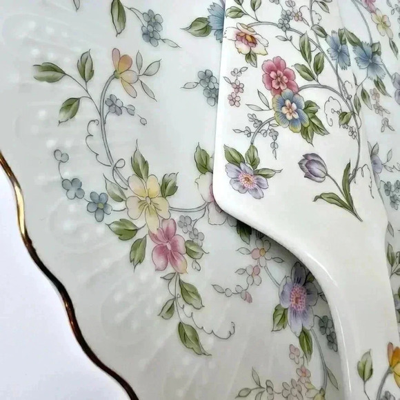 ANDREA by SADEK,Cake Plate Server Scalloped Rim & Gold Gilt Edge, 2 Piece Set - Picture 5 of 12